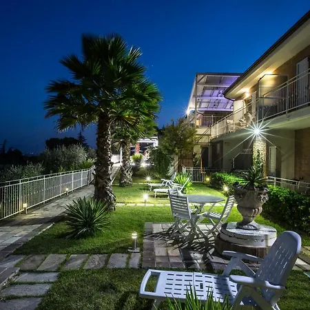 Bed & Breakfast Belvedere 4*